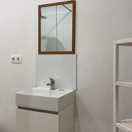 Oliveta Budget ゲストハウス 2*