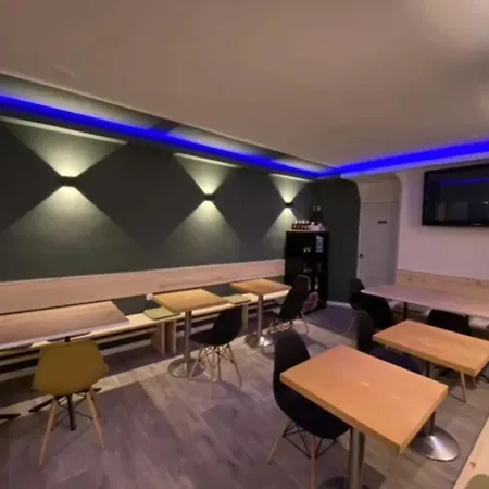 Oliveta Budget ゲストハウス