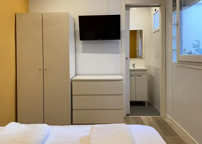 ゲストハウス Oliveta Budget 2*